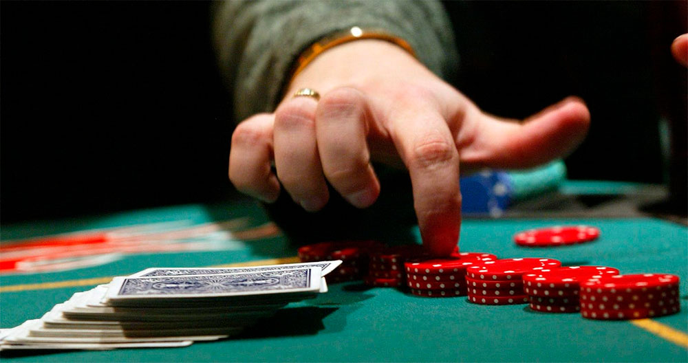 Jogue Cardano Poker com dinheiro real